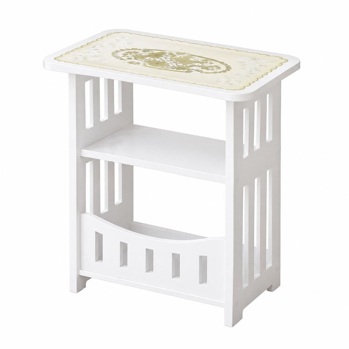 Nordisk hvid sidebord med udskæringer, natbord